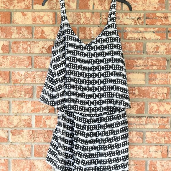 𝅺BISOU Bisou Romper - Picture 2 of 5